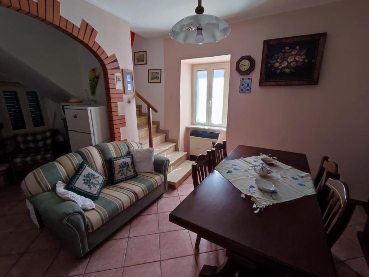 Casa Vacanza Nonna Maria Calvi dellʼ Umbria Buitenkant foto